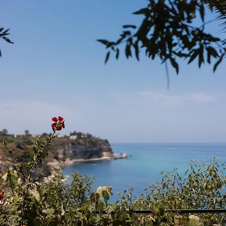 La Rocca Di Pa בית הארחה טרופאה